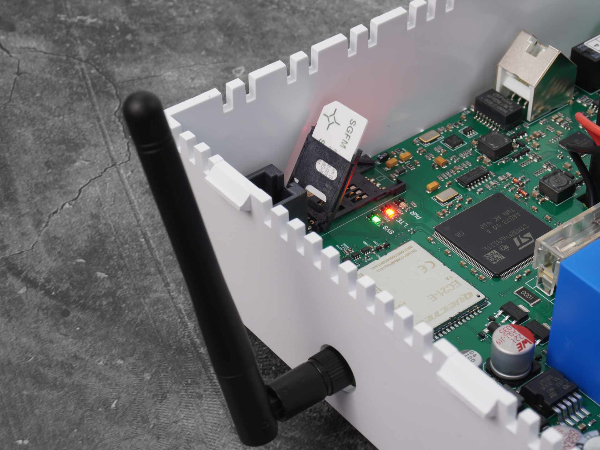 IPG141-4G/VoLTE Gateway für Aufzugnotruf